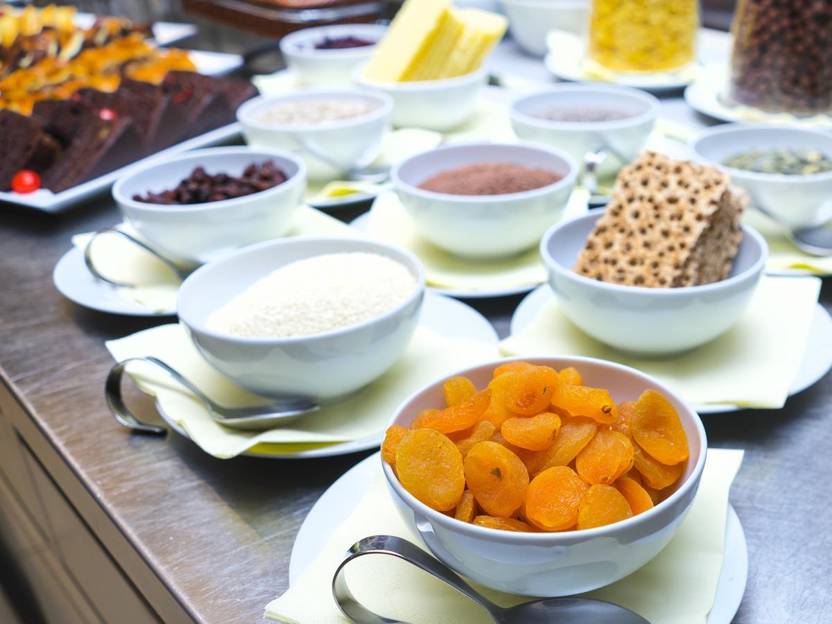 Wellness Hotel Happy Star Hnanice  Esterno foto